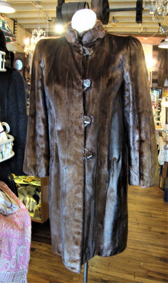 SALE!  Vintage Late 1930's/Early 1940's Fur Coat … - image 1