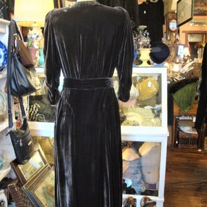 Vintage 1930's 30's 1940's 40's Cocoa Brown Silk Velvet Dress with Shirring and Belt/Size Small image 6