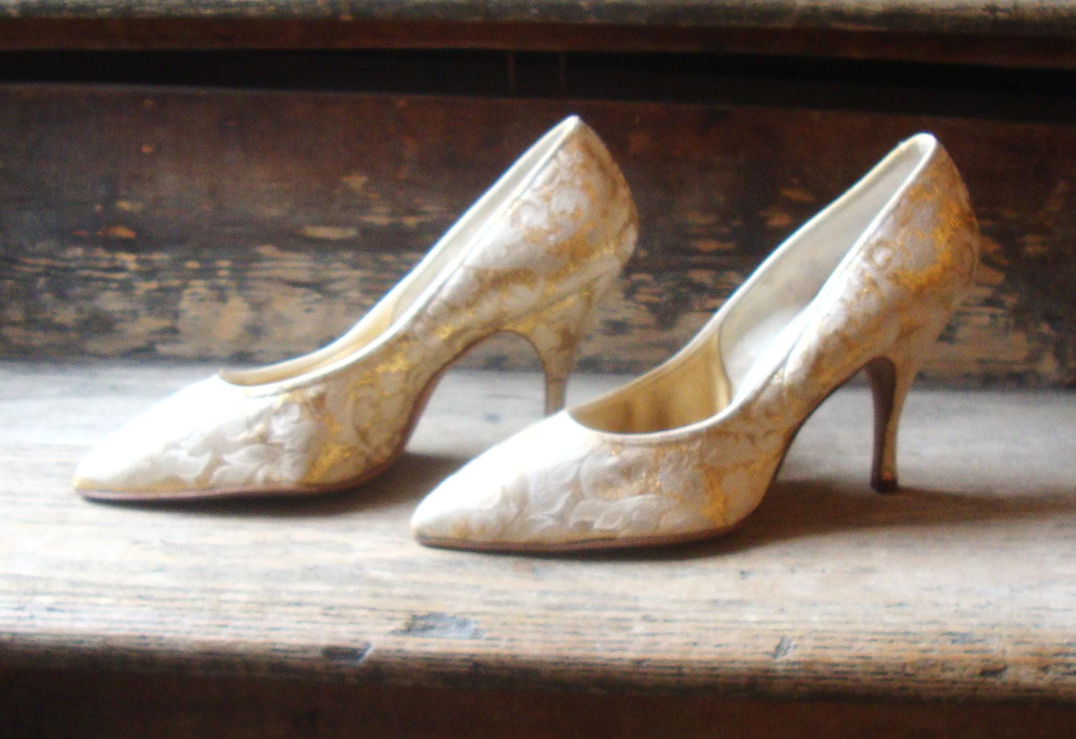 希少 60s~ Vintage Suede Design Heel Shoes Tan Suede Heels 60s 70s Vtg Mikelos Light Brown Leather High