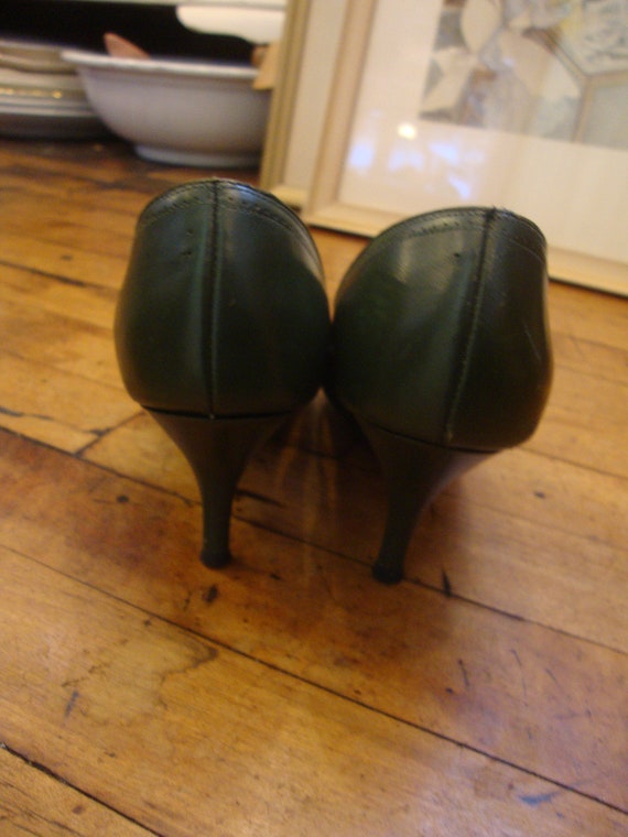 Vintage 1950's 1960's Green High Heel Pumps Mad M… - image 5