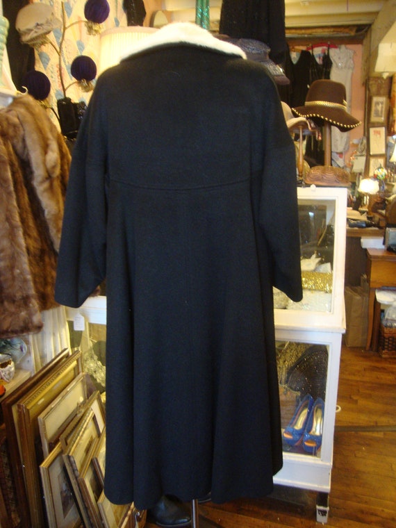 Vintage 1940's 1950's  Lush Black Wool Swing Coat… - image 6