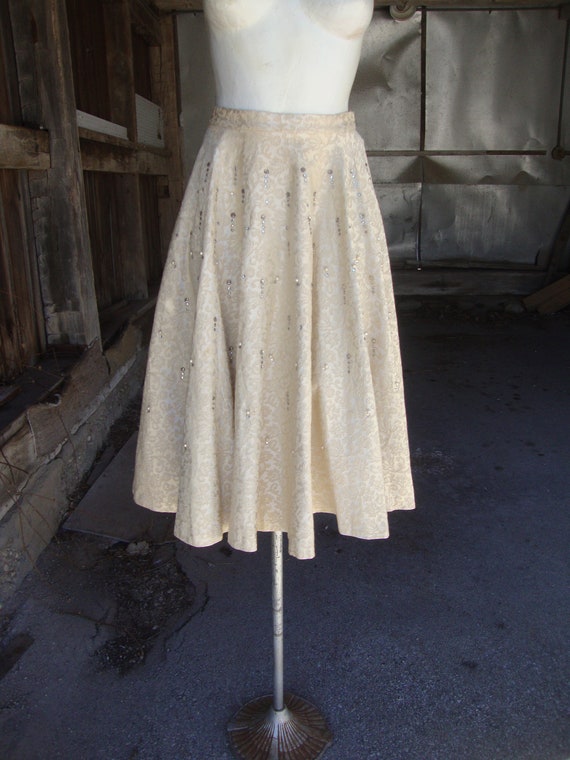 Vintage 1950's Ivory Brocade Full Skirt with Rhin… - image 2