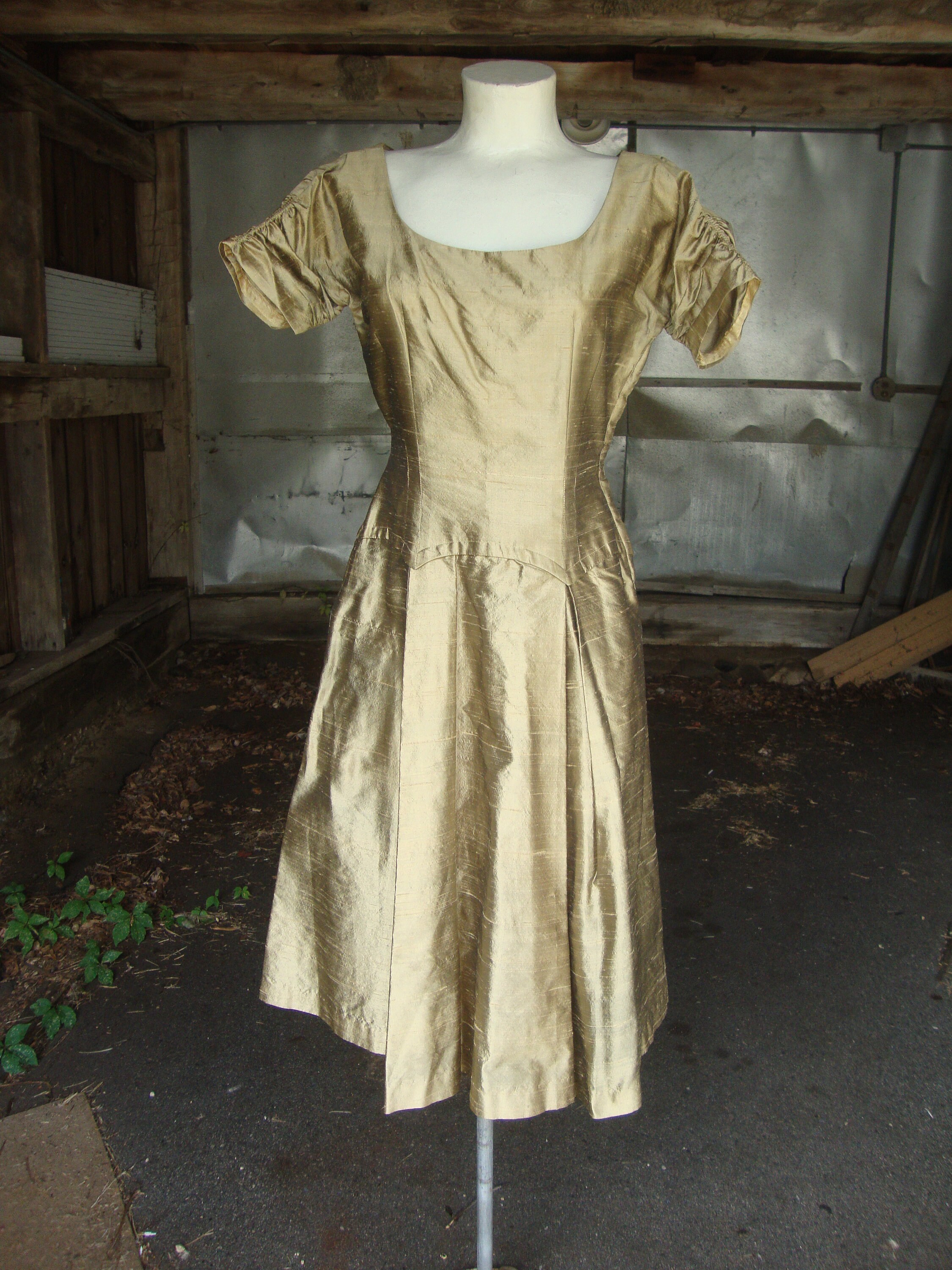 Vintage 1950's Gold Silk Taffeta Full Skirt Dress With - Etsy