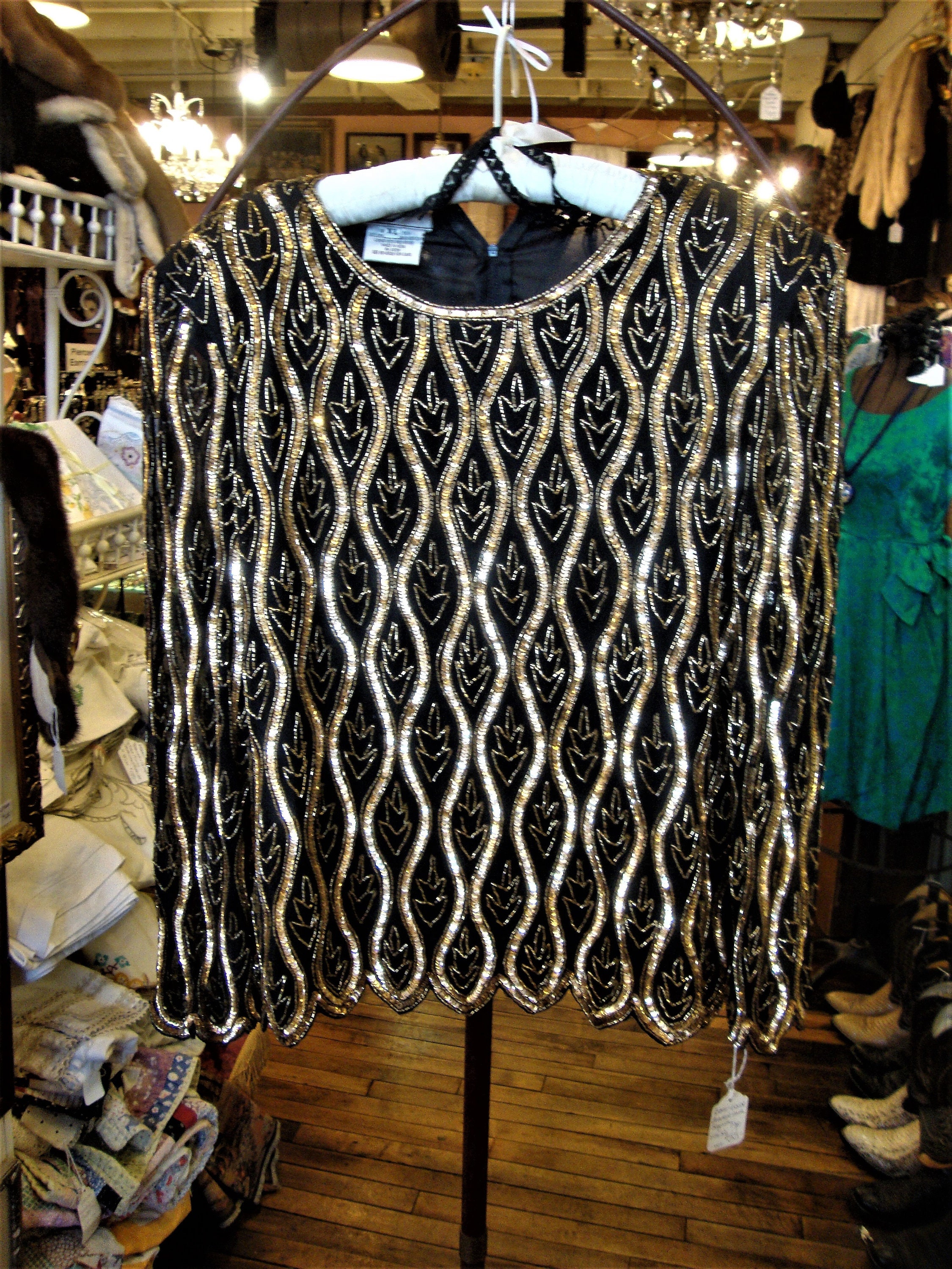 Vintage Gold y lentejuelas negras y cuentas Trophy Top de Stenaz * XL