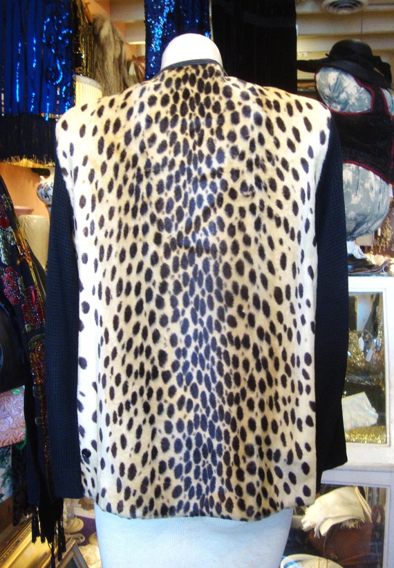 Vintage 1960's Faux Cheetah Fur Zip Front Top or … - image 9