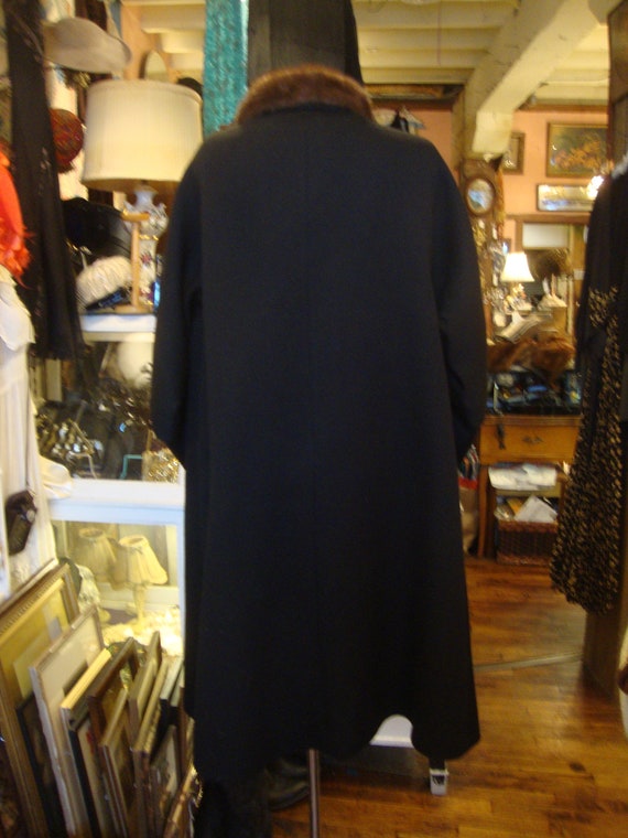 Vintage 1950's 50's Dramatic Black Wool Coat with… - image 8