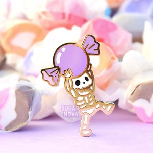 Spooky Scary Skeleton Enamel Pin // Halloween, Candy, Cute, Kawaii, Spoopy, October, Trick or Treat, Gift, Skelly, Kawaii