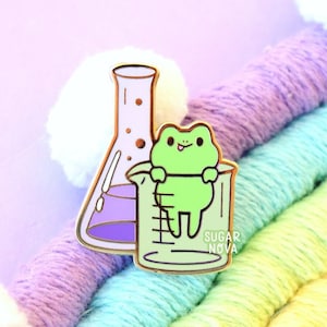 Science Frog Enamel Pin // Halloween, Beaker, Mad Scientist, Chemistry, Spooky, STEM, Witch, Hard Enamel, Kawaii, Froggo
