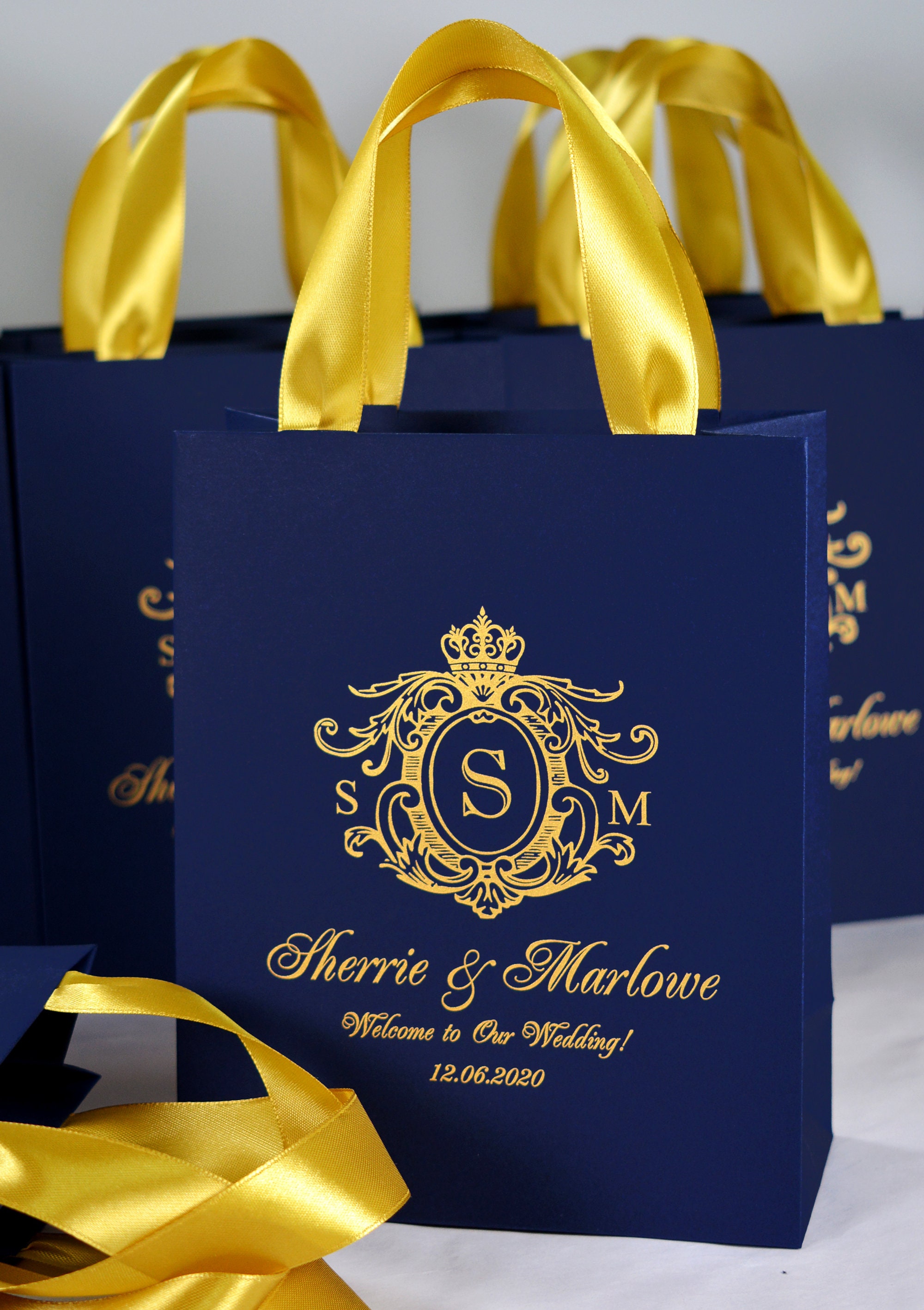 Gift Bags Set - 4 Pack - Navy Blue Gold Design With Gold Tissue