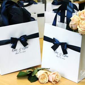 Wedding Welcome Bags with satin ribbon, bow and names - White and Navy - Custom Personalized Paper Bags - Custom Weddings Gifts