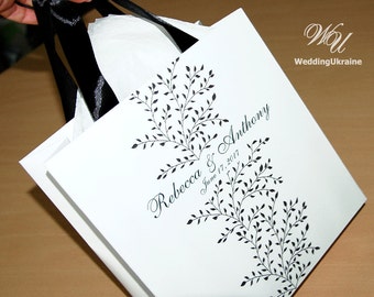 20 Custom Wedding gift Bags with satin ribbon and names - Elegant Black & White Wedding gift Bags - Custom Personalized Wedding Gift bag