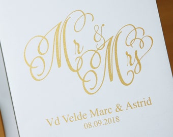 30 Mr & Mrs Wedding favor bags for guests with your names, Personalized Wedding Welcome Bags with Ivory satin ribbon handles and Gold print