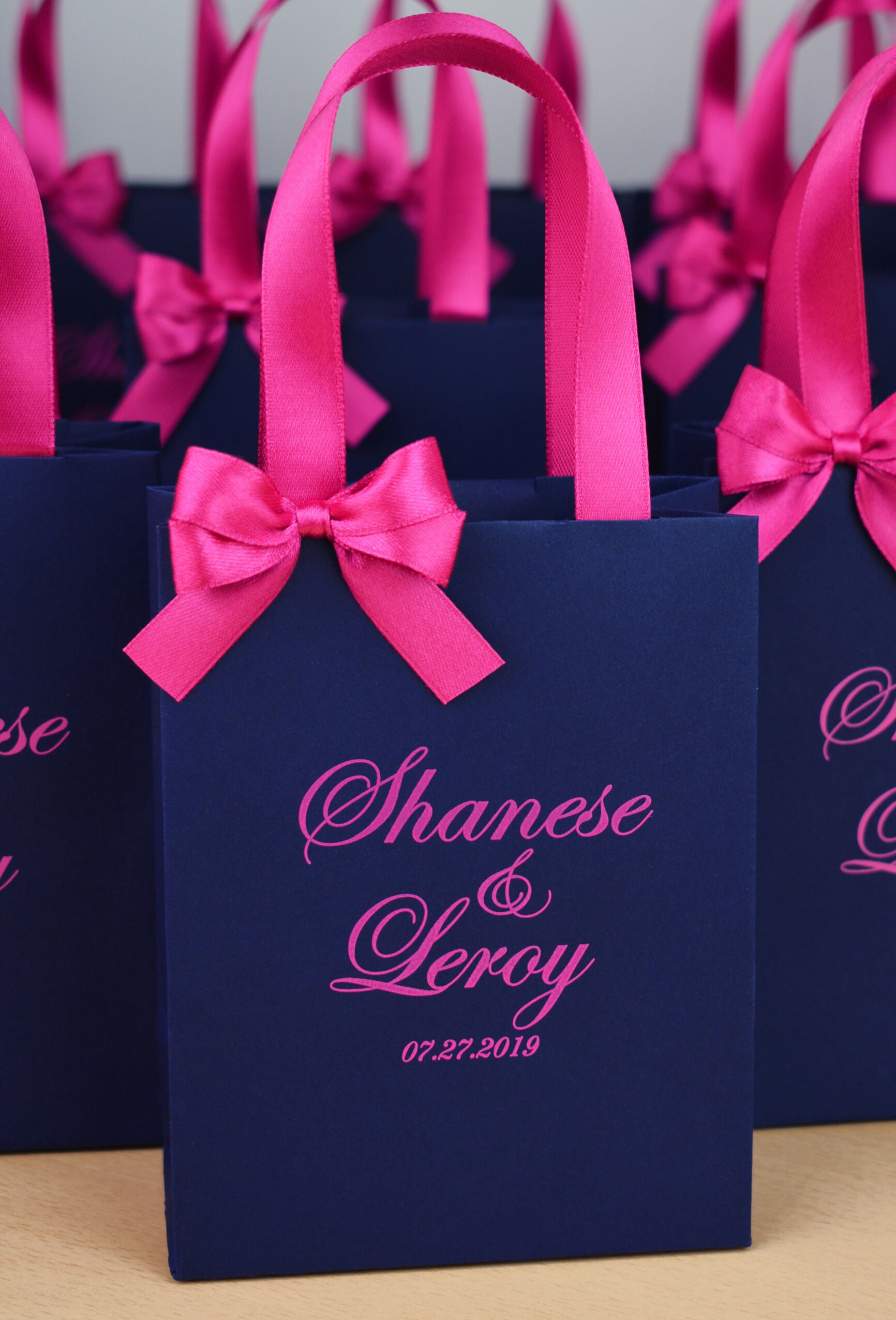 Pink and blue gift bags discount