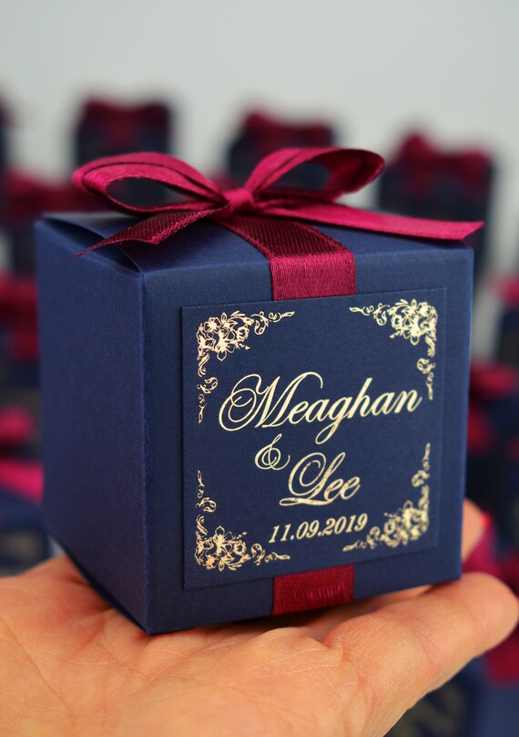 70 Navy Blue & Burgundy wedding boxes with gold foil names, Elegant personalized wedding bonbonniere for candies or favors for your guests