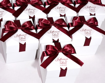 Elegant Wedding Bonbonniere, Wedding favor boxes with Wine Burgundy satin ribbon bow and personalized tag, custom candy box for party guests