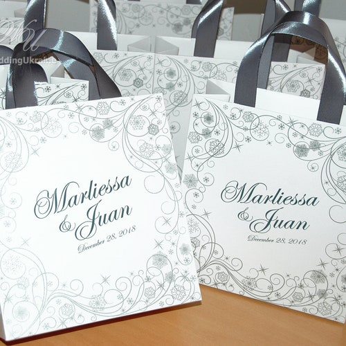 40 Winter wedding Welcome Bags with satin ribbon handles, silver snowflakes and shops your names Personalized Winter Wonderland wedding favor