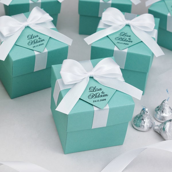 Wedding favor boxes with satin ribbon bow and your names, Elegant Personalized Mint Wedding Bonbonniere, Breakfast at Tiffany theme favors