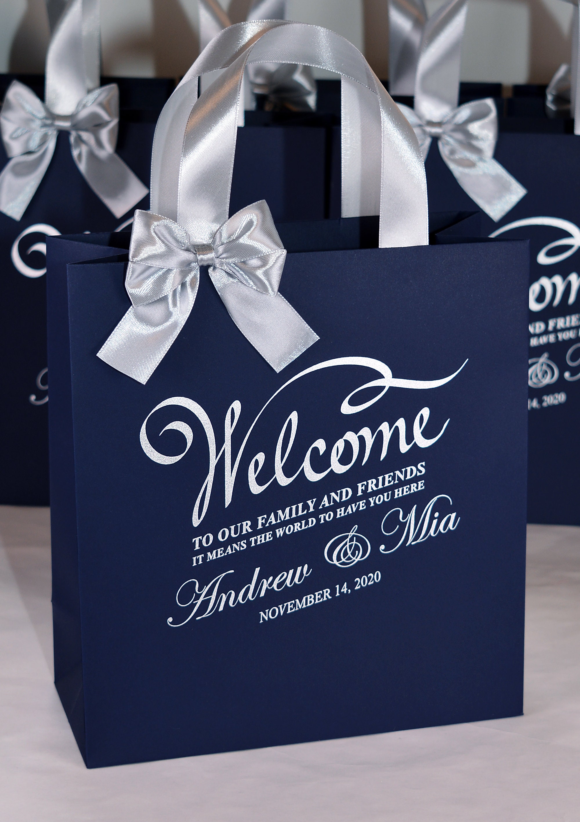 Source Elegant Wedding Welcome Bags With Navy Blue/Red Satin
