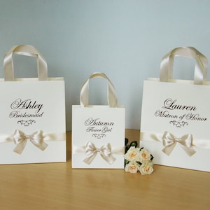 Bridesmaids Gift Bags, Ivory Wedding Party Bag with satin ribbon handles, bow and custom name, Personalized wedding favors for guests