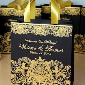 25 Wedding Welcome Bags for guests with Gold satin ribbon and names, Elegant Personalized Black & Gold Wedding favor for guests