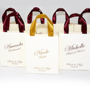 Bridesmaid Gift bag with custom name, Elegant Personalized Gifts for Bridesmaids, Maid of Honor, Mother, Sister, Flower Girl or guests