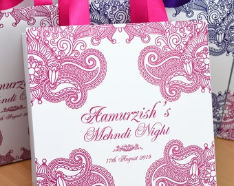 30 Mehendi Night gift bags with satin ribbon & your names, Personalized gifts for guests, Mehndi design, Henna Sangeet Indian Wedding favors