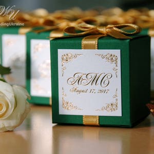 100 Green Wedding bonbonniere with Gold satin ribbon, bow & gold foil tag - Wedding boxes for candy&#39;s or small gifts for your wedding guests