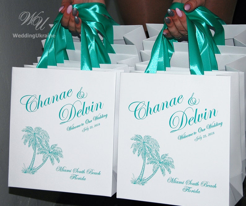 35 Mint Wedding Welcome Bags with satin ribbon /& your names Personalized Beach Wedding gifts and favors bag for guests Elegant Wedding favor