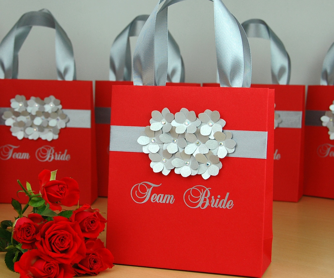Team Bride Gift Bags with Handles for Bachelorette Party Decorations Small  Rose Gold Floral Bridesmaids Gifts Bags for Bridal Shower Engagement