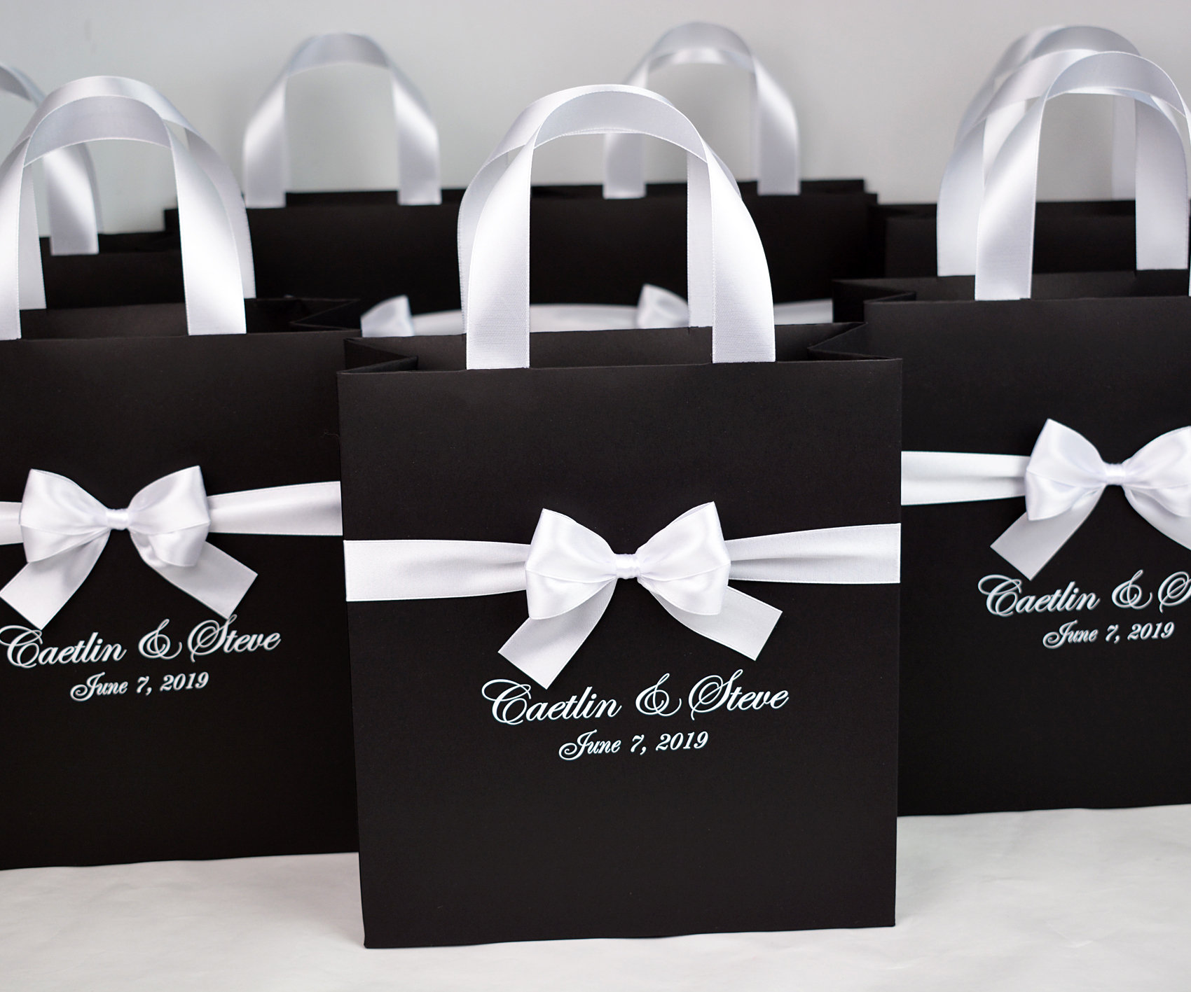  Hammont Wedding Bridesmaid Gift Bag - Checkered Design Party  Favors - 12 Pack Foil Stamped Gift Bag for Hotel Guests - Beautiful  Birthday Present Bags - Durable Ribbon Handles - 9”x