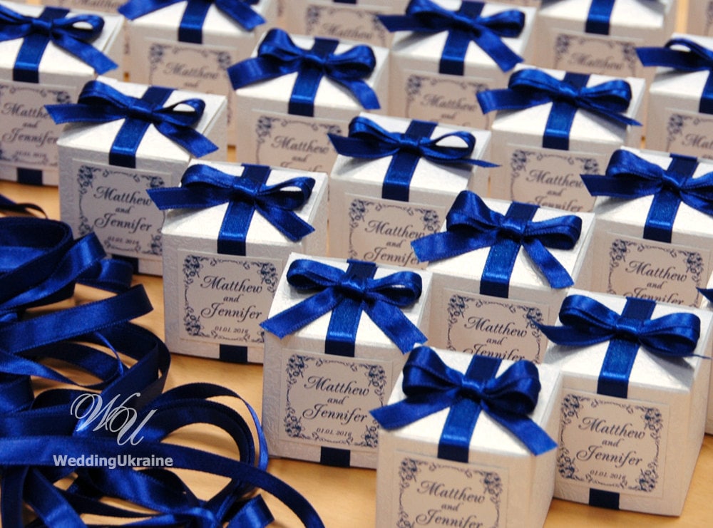 Nastro Con Fiocco Regalo Stella Viola Isolato Su Sfondo Trasparente Png Psd 71884118 - Foto 4