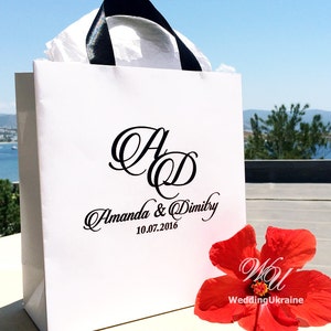 Wedding Welcome Bags with satin ribbon and names - Elegant Personalized Paper Bag - White and Black - Custom Wedding Gift bags