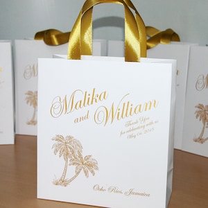 30 Gold Wedding Welcome Bags with satin ribbon handles and your names Elegant Beach Wedding gift Bag Personalized Wedding favors for guests