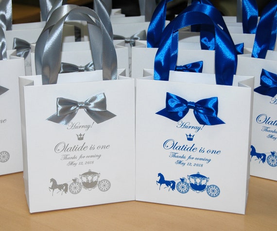 25 sacchetti regalo per prima festa di compleanno, evviva Benvenuti borse  con manici di nastro di raso, arco e il nome del bambino, Bomboniere  personalizzate -  Italia
