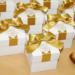 Gold Personalized Wedding Bonbonniere Wedding favors boxes with satin ribbon bow and custom tag Wedding favor candy box with your names