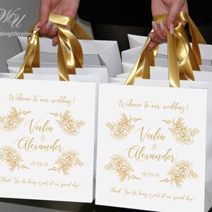35 gouden bruiloft Welkom zakken met satijnen lint grepen & namen, elegante gepersonaliseerde bruiloft Welkom geschenken en gunsten voor gasten