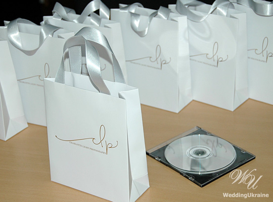 Abbylike 24 Sacchetti Regalo Oro Per Dipendenti 31x12x28 Cm - Tessuto Non Tessuto Con Manici E Cartoncino