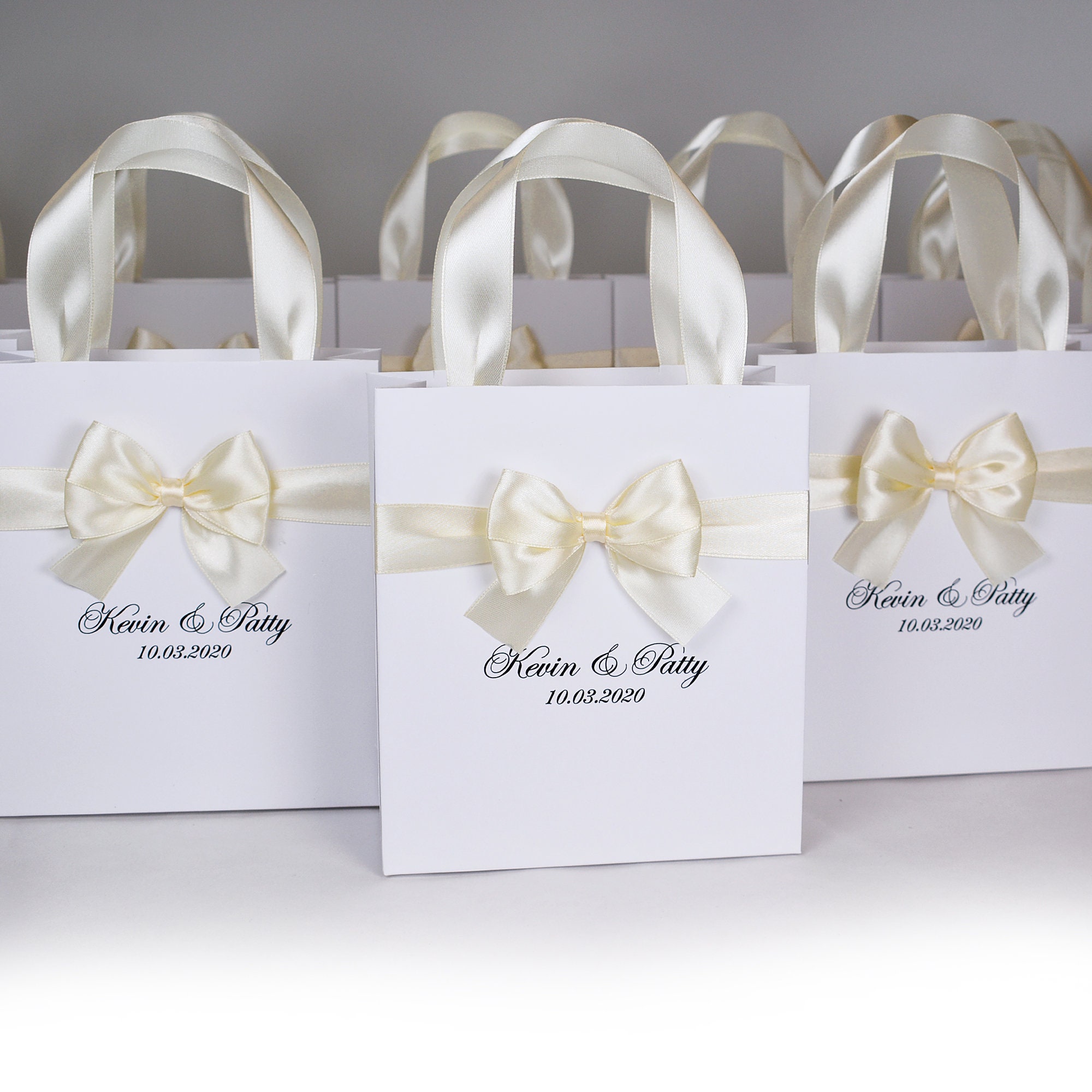 Wedding Welcome Bags With Satin Ribbon, Bow and Names Elegant Personalized  Paper Bag Ivory Custom Wedding Gift Bags 