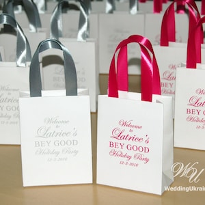 Holiday Party Elegant Gift bags for guests - Personalized Gift Bag - welcome gift favors Bags with satin ribbon, date and names