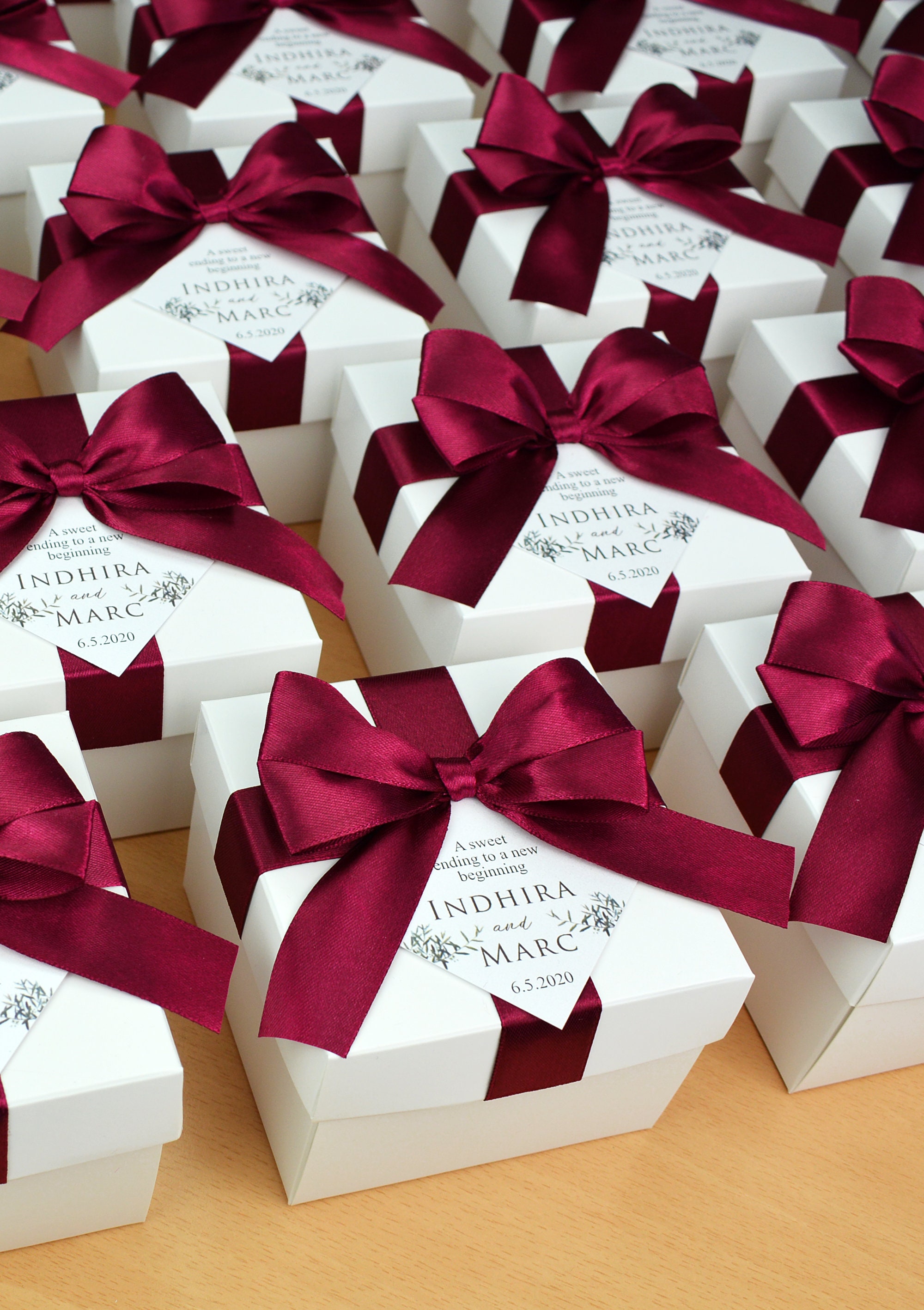 GORGEOUS UNIQUE BURGUNDY RED WINE HANDMADE UNFILLED PERSONALISED FAVOUR BOX