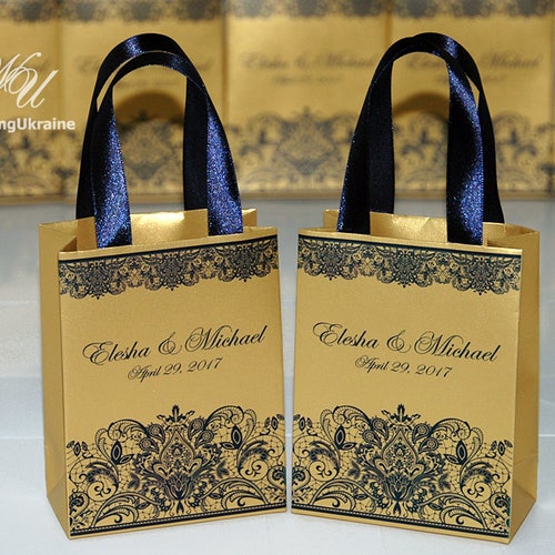 35 wedding welcome bags top with Gold satin ribbon, print lace & custom names Personalized Gold Wedding Party gift bags for favors for guests