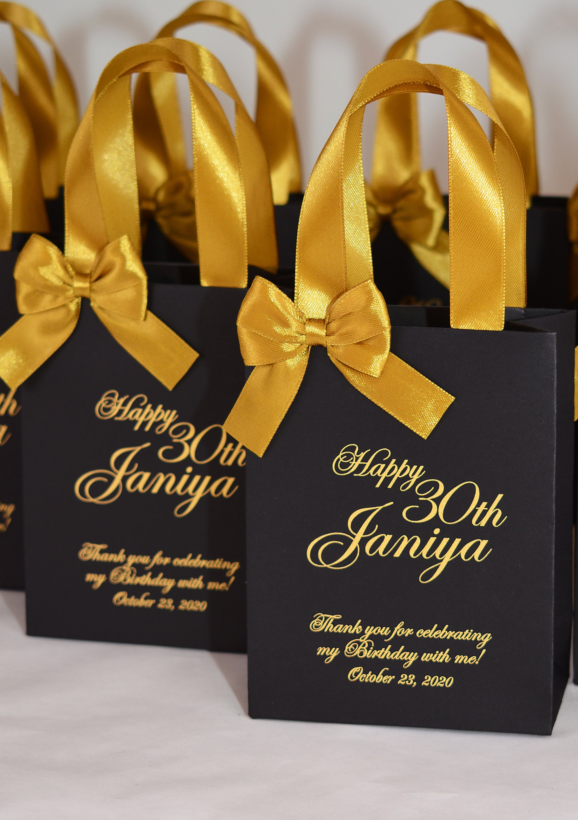 25 Black & Gold Birthday Party Gift Bags With Satin Ribbon Bow and Custom  Name, Personalized Anniversary Party Favors Bags for Guests 