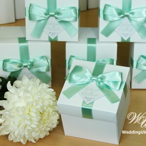 Wedding Gift Boxes with Light Mint satin ribbon, bow and names - Custom personalized White wedding favor box - Wedding gift favors