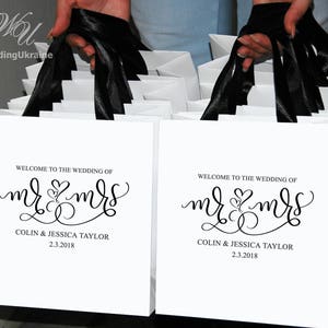 30 Mr & Mrs Wedding Welcome Bags with satin ribbon handles and your names - Elegant Personalized weddings favors for guests - Custom bags