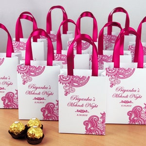 25 Mehndi Night gift bags with Fuchsia satin ribbon & your name Personalized Mehendi style gifts, Henna Sangeet Indian Wedding favors