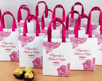25 Mehndi Night gift bags with Fuchsia satin ribbon & your name Personalized Mehendi style gifts, Henna Sangeet Indian Wedding favors