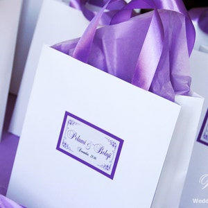 Eleganti Borse di Benvenuto Per Matrimoni Personalizzate con nastro di raso e cartellino - Bianco e Lavanda - Sacchetti di Carta Personalizzati - Bomboniere Regalo di Nozze