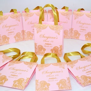 30 Sweet Sixteen Treat Bags, 16th Birthday Party Favor Bags, Personalized Birthday party Welcome Bag, Light Pink & Gold favors for guests