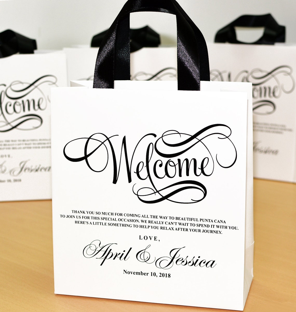 Dynamic Hotel Gift Bags Wedding Wallpaper in HD Dynamic Hotel Gift Bags Wedding Wallpaper in HD