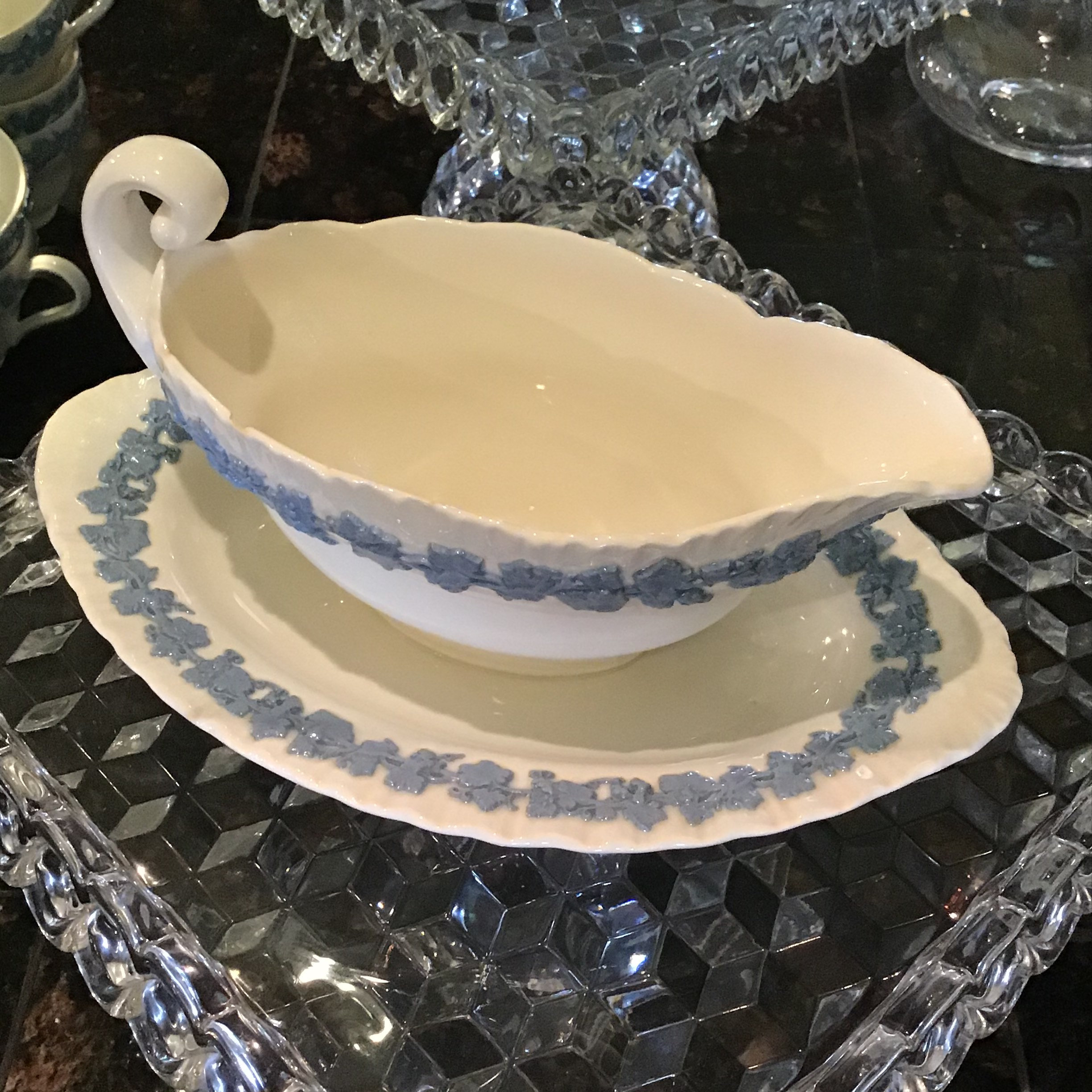 Wedgwood Queensware Gravy Boat Shell Edge Wedgwood Lavender - Etsy